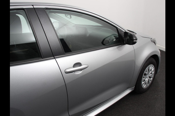 Mazda 2 Hybrid 1.5 Prime-line Airco Adaptieve cruise control Achteruitrijcamera Lane assist Radio Apple Carplay/ Android auto