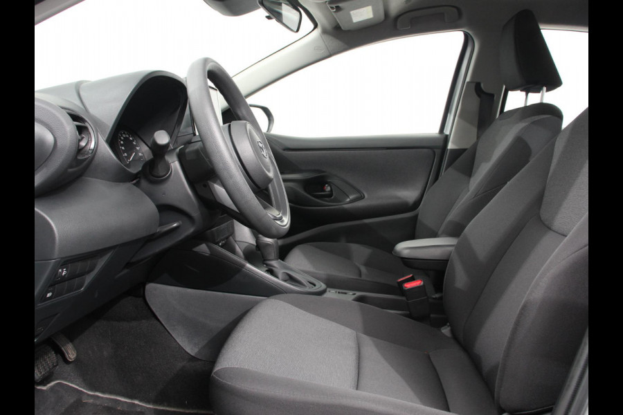 Mazda 2 Hybrid 1.5 Prime-line Airco Adaptieve cruise control Achteruitrijcamera Lane assist Radio Apple Carplay/ Android auto