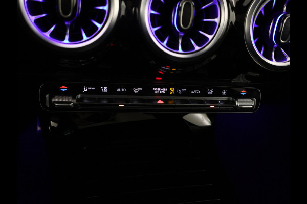Mercedes-Benz A-Klasse 250 e Star Edition AMG Line Plus | Nightpakket | Antidiefstalpakket URBAN GUARD PLUS | Dodehoekassistent | Extra USB-poorten | Parkeerpakket met achteruitrijcamera | KEYLESS GO |