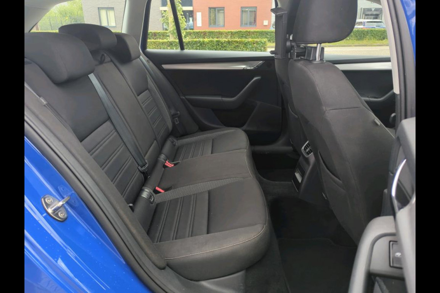 Škoda Octavia Combi 1.5 TSI Greentech Sport Business AUTOMAAT | NAVI | NL-AUTO