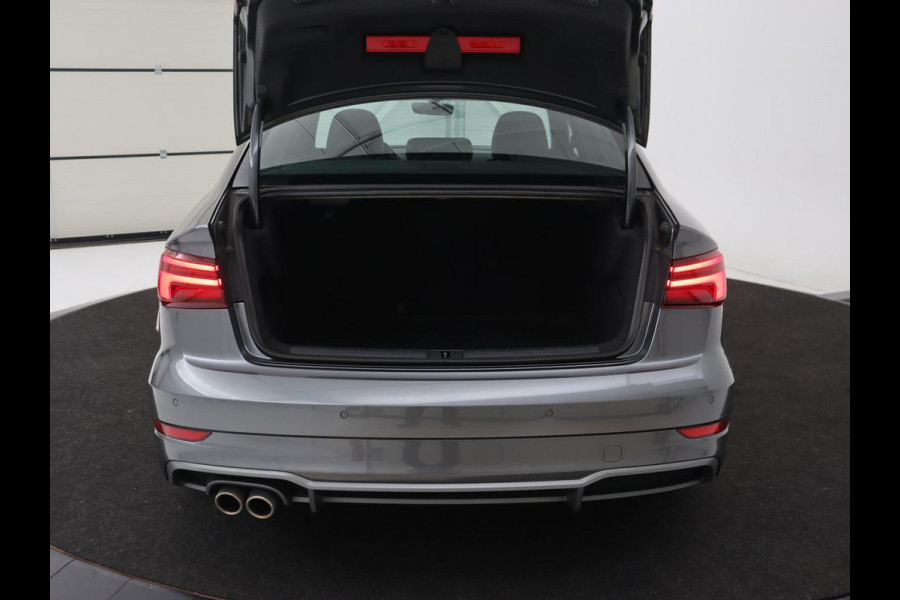 Audi A3 35 TFSI Advance Sport | Stoelverwarming | Carplay | Virtual Cockpit | Sportstoelen | Full LED | Navigatie | Half leder | Climate control | DAB | S Line
