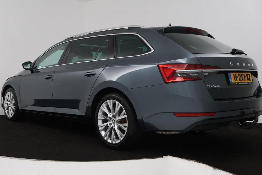 Škoda Superb Combi 1.5 TSI ACT Business Edition (PANORAMADAK, TREKHAAK, STOELVERWARMING, ACHTERUITRIJCAMERA, GOED ONDERHOUDEN)