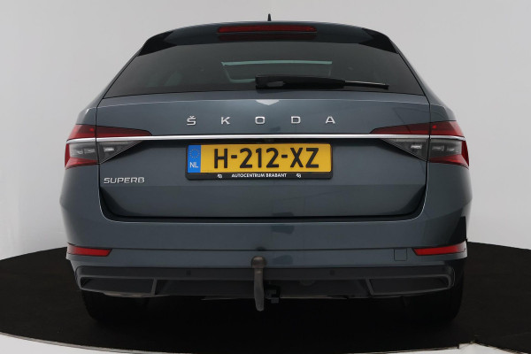 Škoda Superb Combi 1.5 TSI ACT Business Edition (PANORAMADAK, TREKHAAK, STOELVERWARMING, ACHTERUITRIJCAMERA, GOED ONDERHOUDEN)