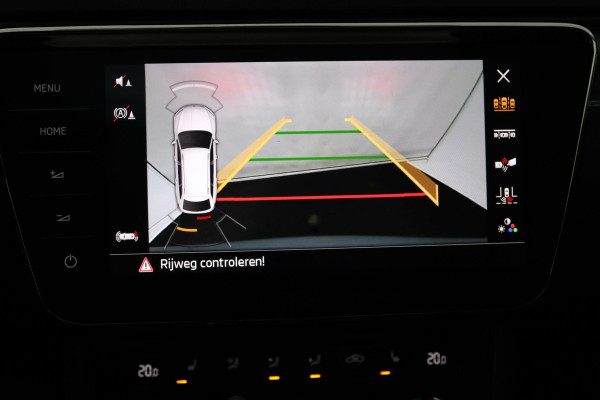 Škoda Superb Combi 1.5 TSI ACT Business Edition (PANORAMADAK, TREKHAAK, STOELVERWARMING, ACHTERUITRIJCAMERA, GOED ONDERHOUDEN)