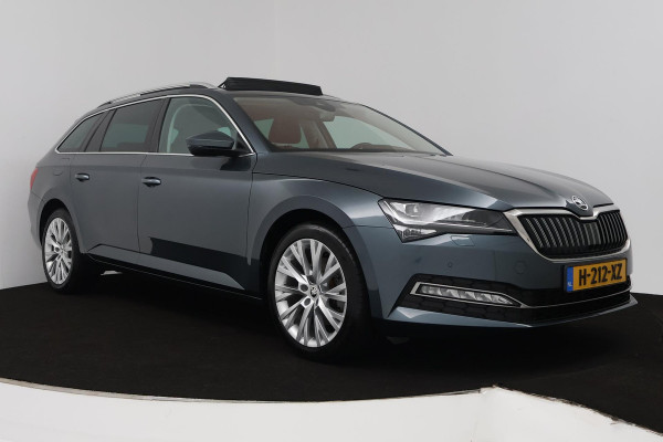 Škoda Superb Combi 1.5 TSI ACT Business Edition (PANORAMADAK, TREKHAAK, STOELVERWARMING, ACHTERUITRIJCAMERA, GOED ONDERHOUDEN)