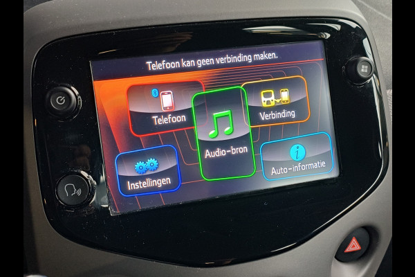 Peugeot 108 1.0 e-VTi Active Rijklaar + 12 maanden Bovag-garantie Henk Jongen Auto's in Helmond,  al 50 jaar service zoals 't hoort!