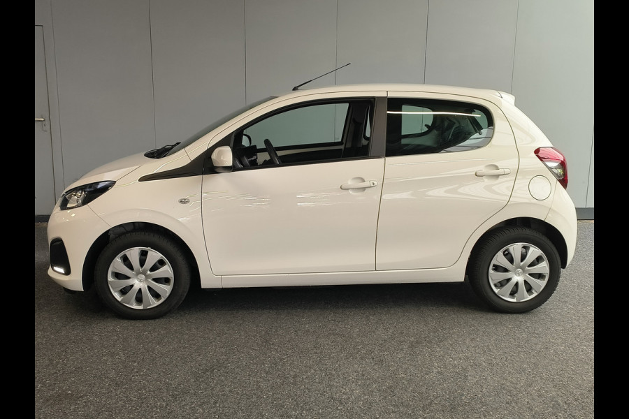 Peugeot 108 1.0 e-VTi Active Rijklaar + 12 maanden Bovag-garantie Henk Jongen Auto's in Helmond,  al 50 jaar service zoals 't hoort!