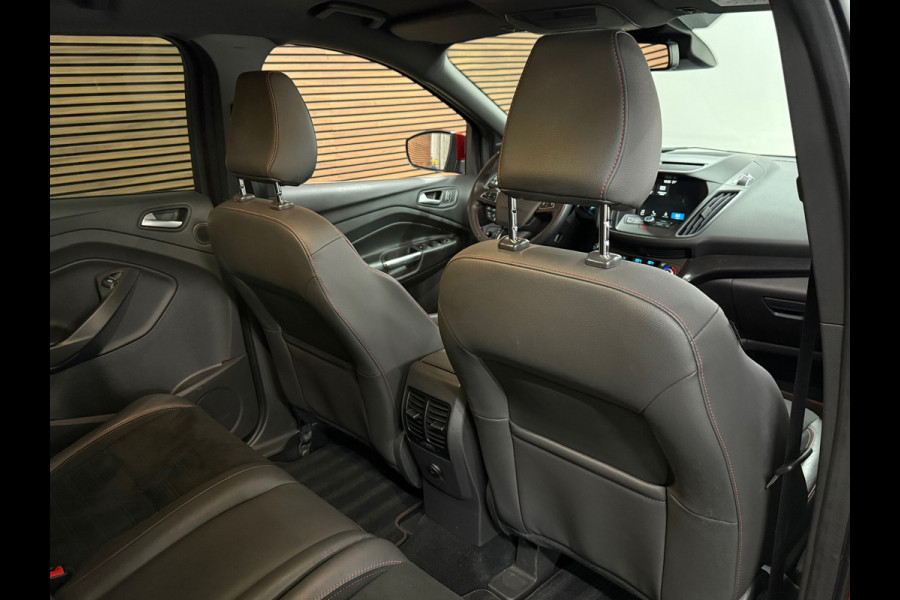 Ford Kuga 1.5 EcoBoost ST Line | Navigatie | Adaptive Cruise | Climate | Trekhaak