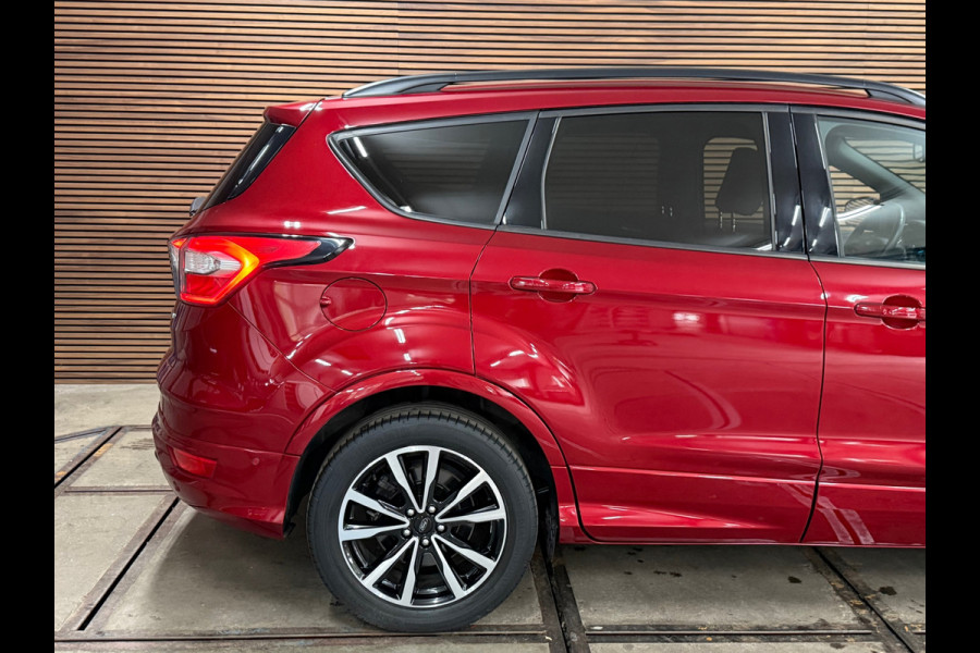 Ford Kuga 1.5 EcoBoost ST Line | Navigatie | Adaptive Cruise | Climate | Trekhaak