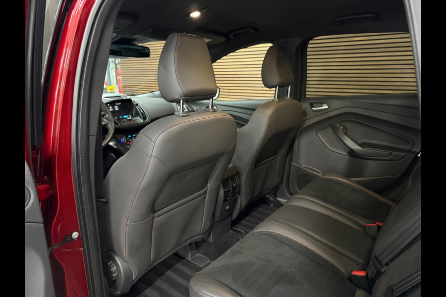 Ford Kuga 1.5 EcoBoost ST Line | Navigatie | Adaptive Cruise | Climate | Trekhaak