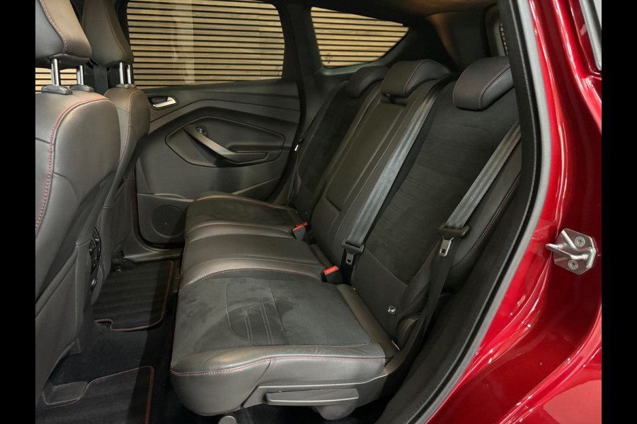 Ford Kuga 1.5 EcoBoost ST Line | Navigatie | Adaptive Cruise | Climate | Trekhaak