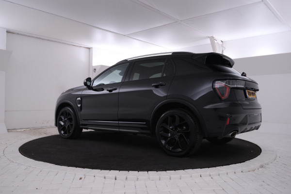 Lynk & Co 01 1.5 Full black, Apple Carplay, Pano, 360 camera