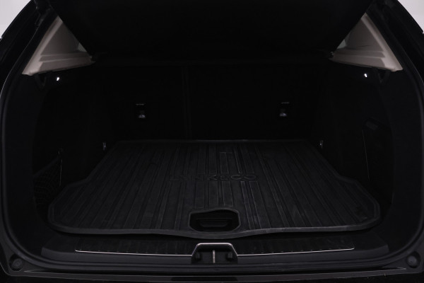 Lynk & Co 01 1.5 Full black, Apple Carplay, Pano, 360 camera
