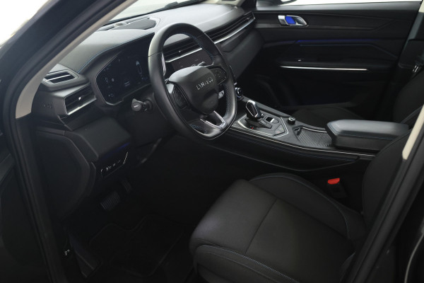 Lynk & Co 01 1.5 Full black, Apple Carplay, Pano, 360 camera