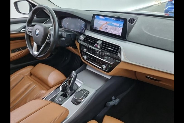 BMW 5 Serie 530e iPerformance High Executive | Navi | Leder | Memory |