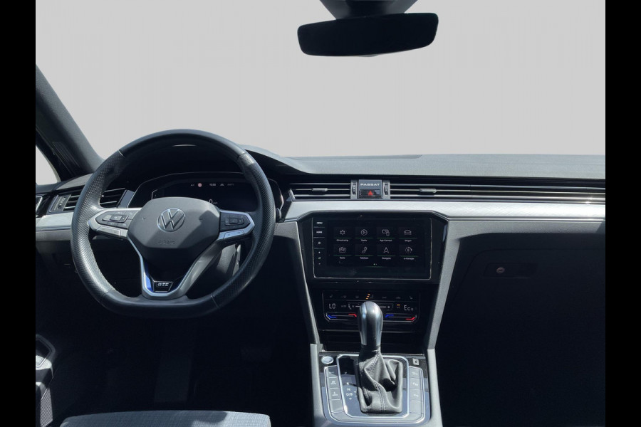 Volkswagen Passat Variant 1.4 TSI PHEV GTE Business | virtual cockpit | headup-display | achteruitrijcamera | adaptive cruise | stoelverwarming