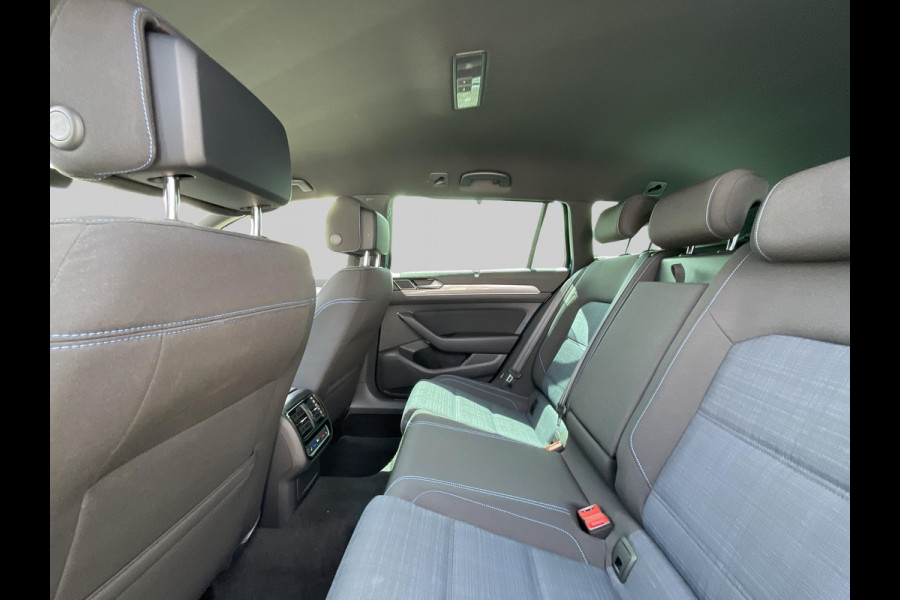 Volkswagen Passat Variant 1.4 TSI PHEV GTE Business | virtual cockpit | headup-display | achteruitrijcamera | adaptive cruise | stoelverwarming