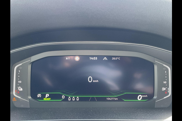 Volkswagen Passat Variant 1.4 TSI PHEV GTE Business | virtual cockpit | headup-display | achteruitrijcamera | adaptive cruise | stoelverwarming