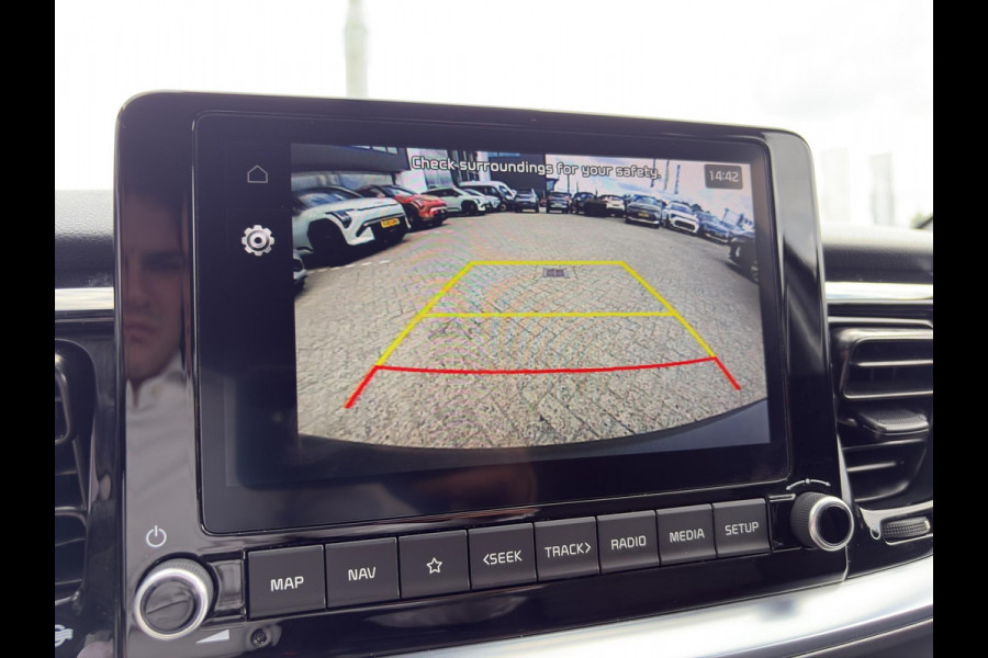 Kia Stonic 1.0 T-GDi MHEV DynamicPlusLine | LED | Navi | Climate Control | Camera | Android Auto/Apple Carplay | Stoel- en Stuurverwarming |
