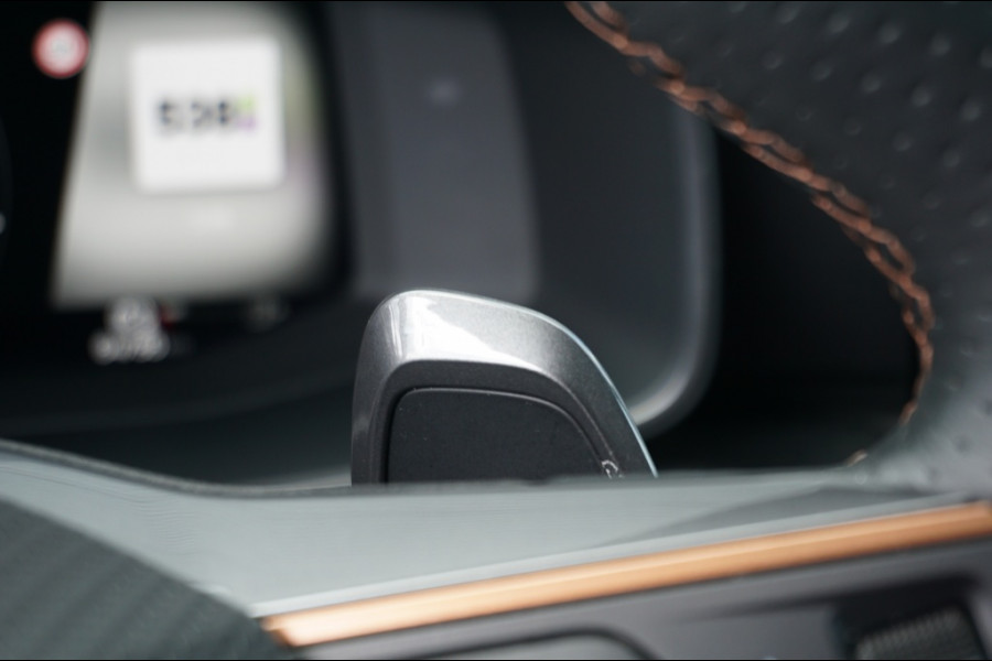 CUPRA Formentor 204PK PHEV Adrenaline NAVI | WINTERPACK | CAMERA | KEYLESS | LUX