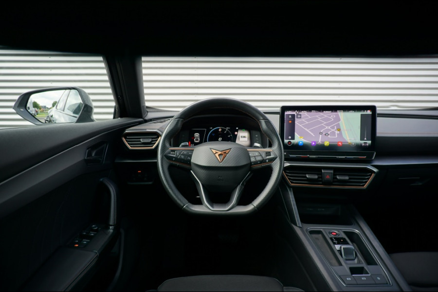 CUPRA Formentor 204PK PHEV Adrenaline NAVI | WINTERPACK | CAMERA | KEYLESS | LUX
