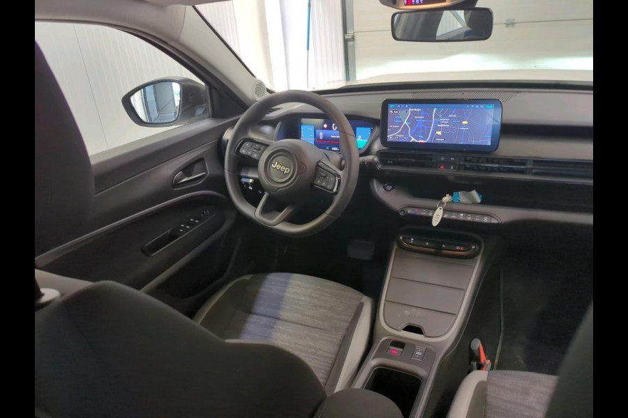 Jeep Avenger Longitude 54 kWh | Navi | Carplay | Stoelverwarming |