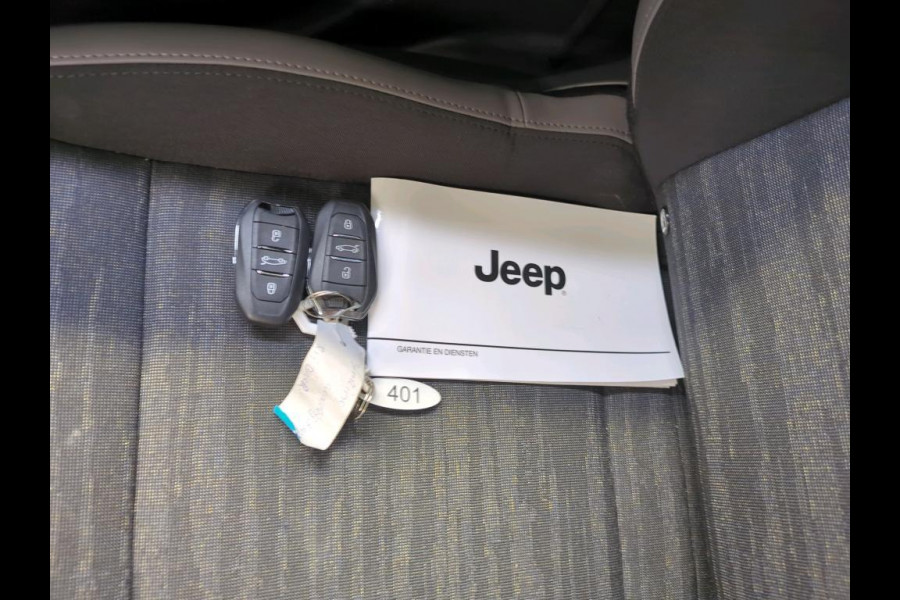 Jeep Avenger Longitude 54 kWh | Navi | Carplay | Stoelverwarming |