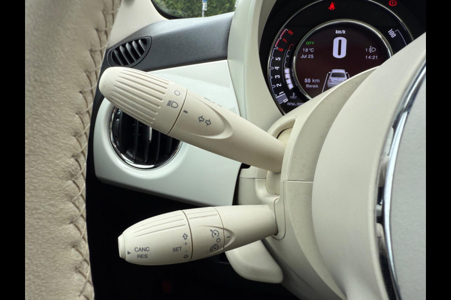 Fiat 500 1.2 Lounge - Media / Navi - Airco - Parkeerhulp - Panoramadak