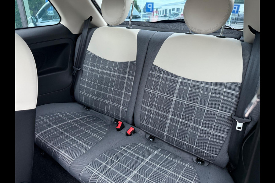 Fiat 500 1.2 Lounge - Media / Navi - Airco - Parkeerhulp - Panoramadak