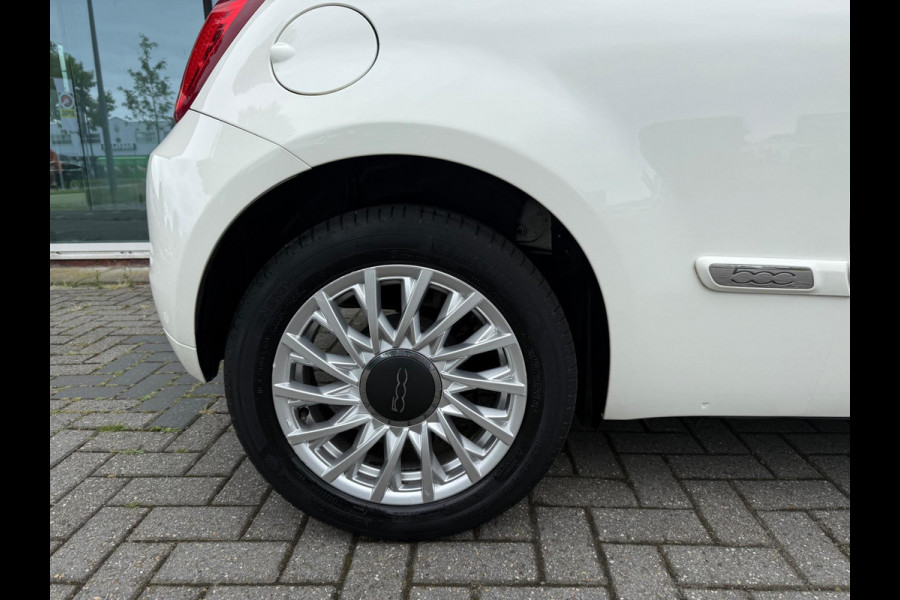 Fiat 500 1.2 Lounge - Media / Navi - Airco - Parkeerhulp - Panoramadak