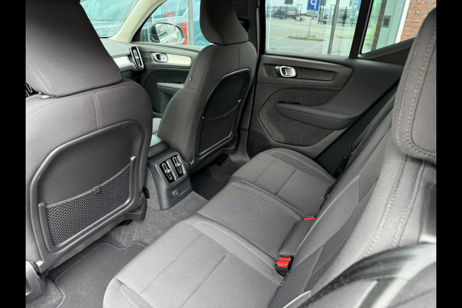 Volvo XC40 1.5 T4 Recharge Inscription Expression - Automaat - Navi - LED - Winterpakket
