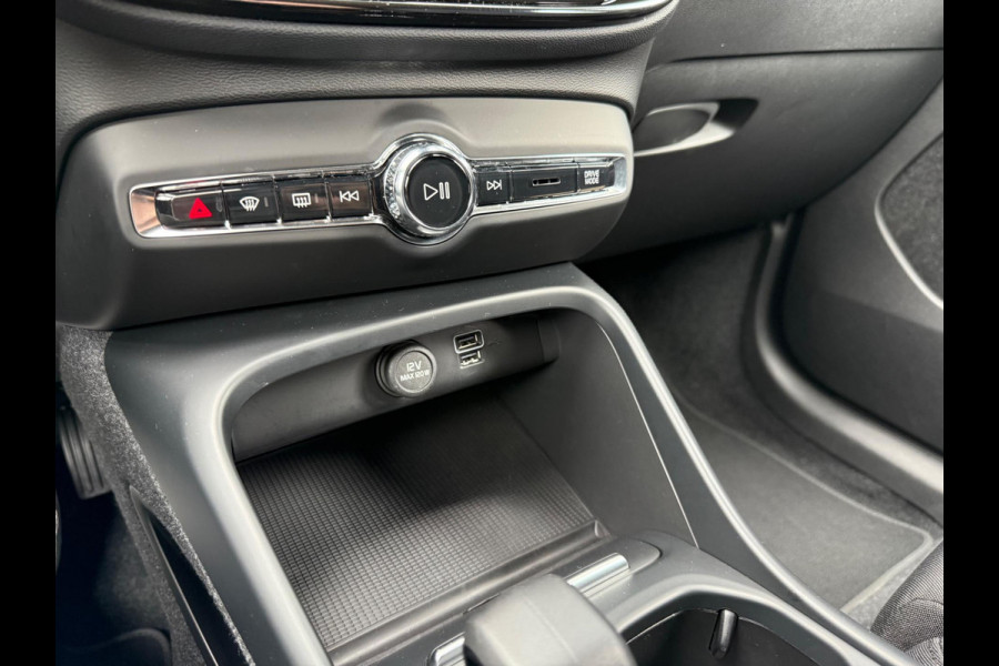 Volvo XC40 1.5 T4 Recharge Inscription Expression - Automaat - Navi - LED - Winterpakket