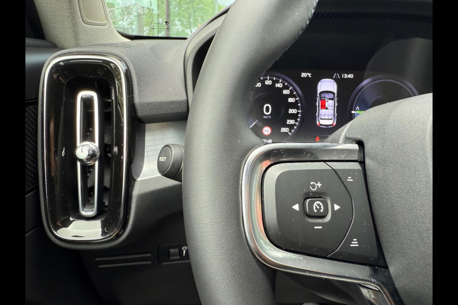 Volvo XC40 1.5 T4 Recharge Inscription Expression - Automaat - Navi - LED - Winterpakket