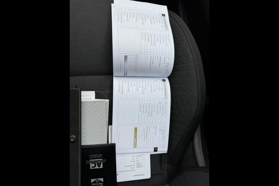 Renault Clio TCe 100 Zen NIEUW MODEL Airco / Led / Navi via Apple carplay & Android auto
