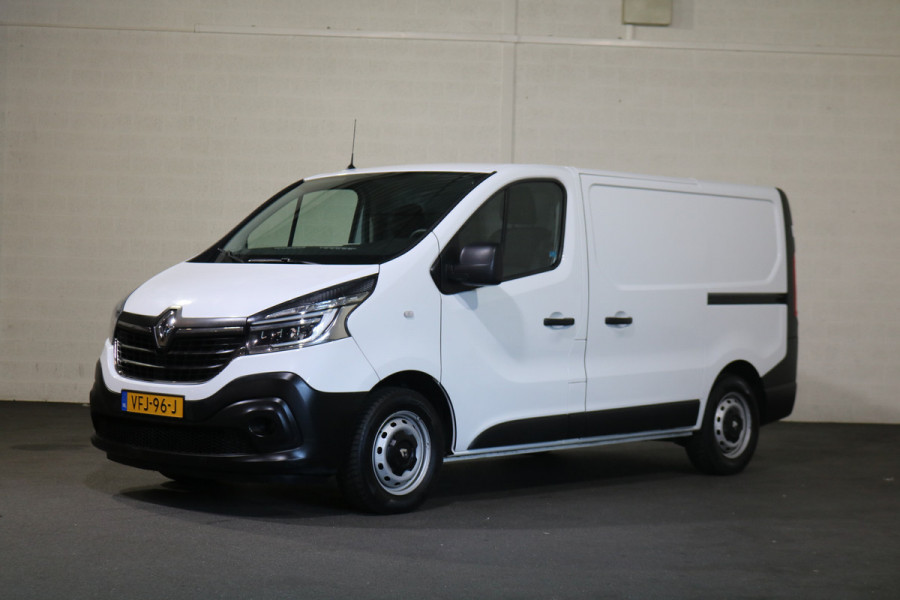 Renault Trafic 2.0 dCi 120pk L1 H1 Airco Navigatie 2x Schuifdeur