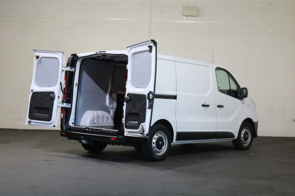 Renault Trafic 2.0 dCi 120pk L1 H1 Airco Navigatie 2x Schuifdeur