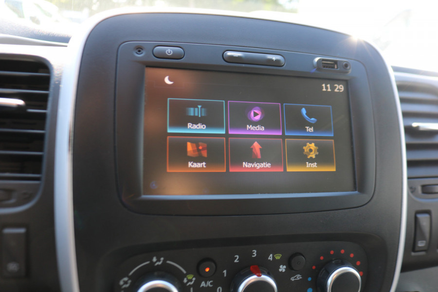 Renault Trafic 2.0 dCi 120pk L1 H1 Airco Navigatie 2x Schuifdeur