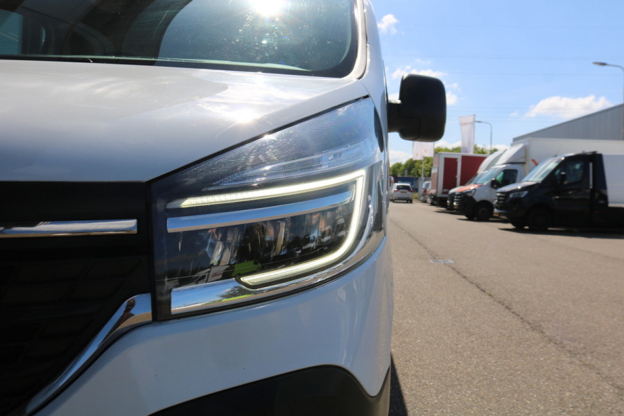 Renault Trafic 2.0 dCi 120pk L1 H1 Airco Navigatie 2x Schuifdeur