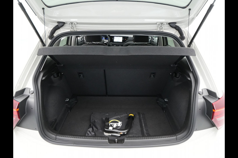 Volkswagen Polo 1.0 TSI 95pk Life Trekhaak Carplay Pdc Acc