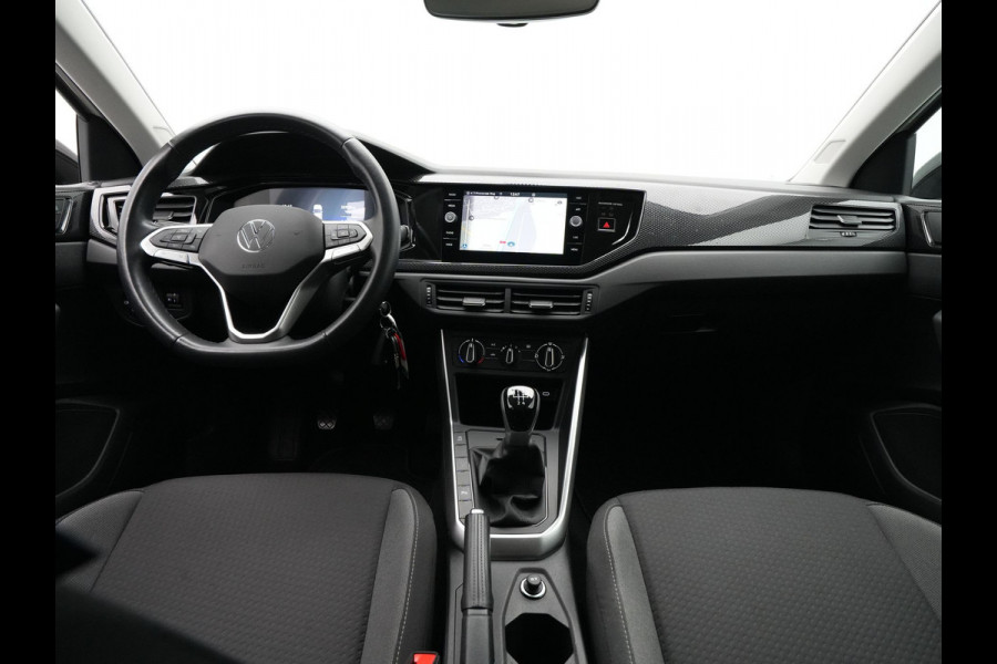 Volkswagen Polo 1.0 TSI 95pk Life Trekhaak Carplay Pdc Acc