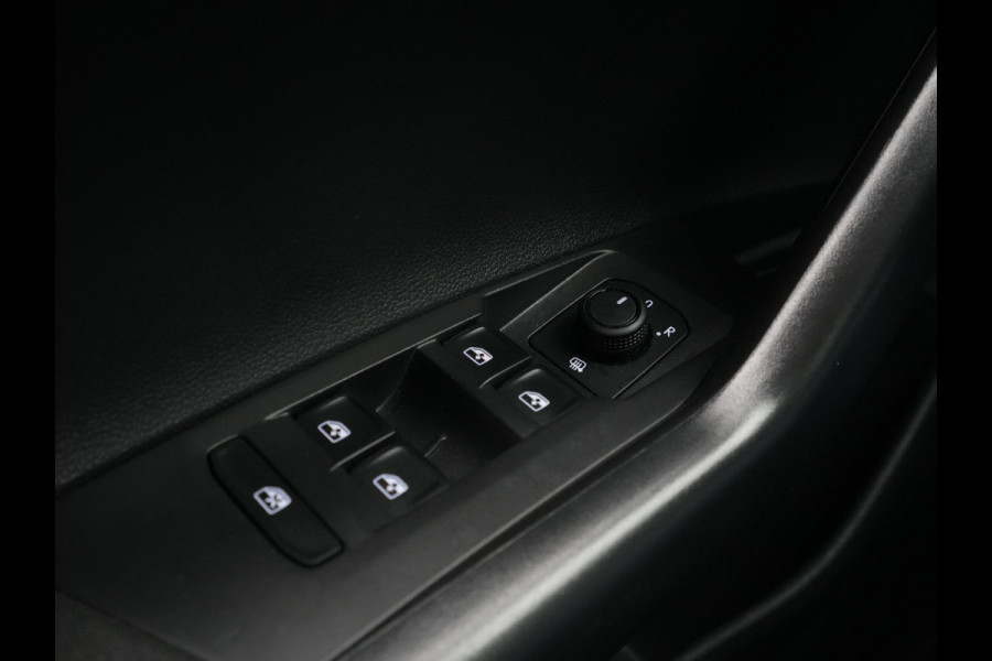 Volkswagen Polo 1.0 TSI 95pk Life Trekhaak Carplay Pdc Acc
