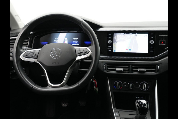 Volkswagen Polo 1.0 TSI 95pk Life Trekhaak Carplay Pdc Acc