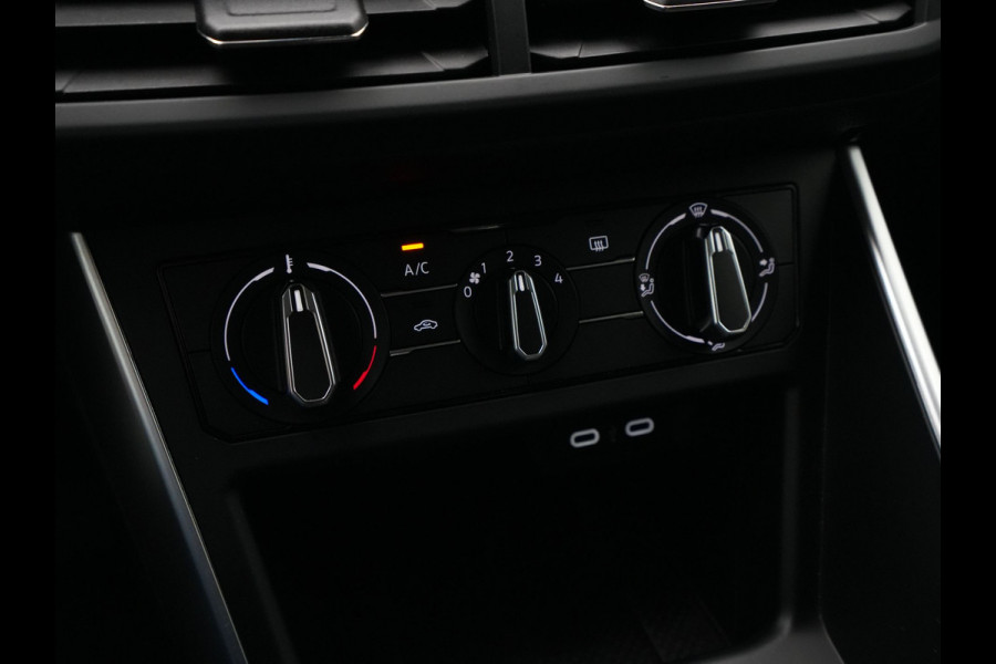 Volkswagen Polo 1.0 TSI 95pk Life Trekhaak Carplay Pdc Acc