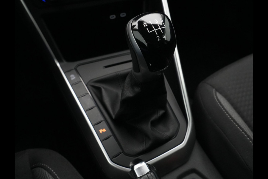 Volkswagen Polo 1.0 TSI 95pk Life Trekhaak Carplay Pdc Acc
