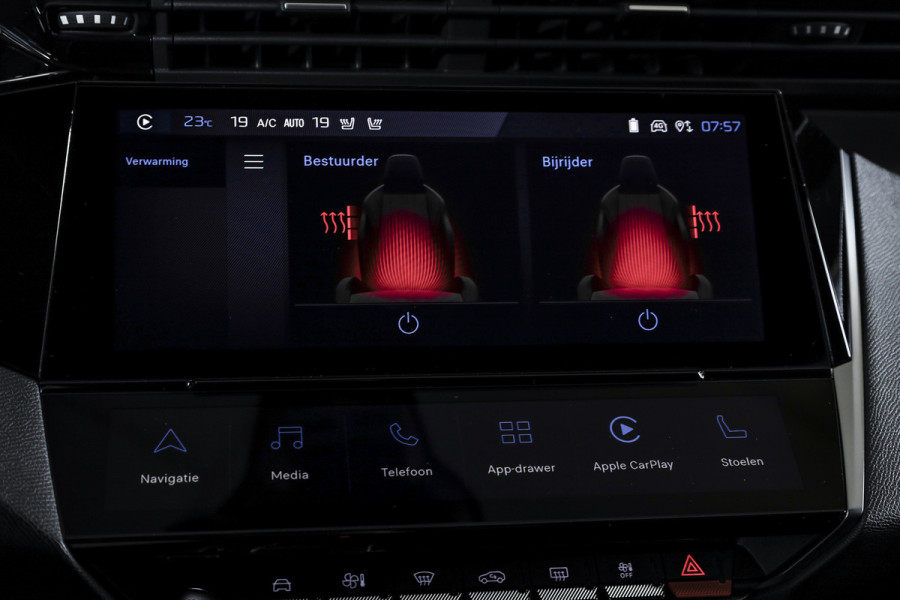 Peugeot 308 1.2 PureTech 130 PK GT - Automaat | 3D Dig. Cockpit | Adapt. Cruise | Stoelverwarming | Camera | PDC | NAV + App Connect | ECC | LM 18'' |