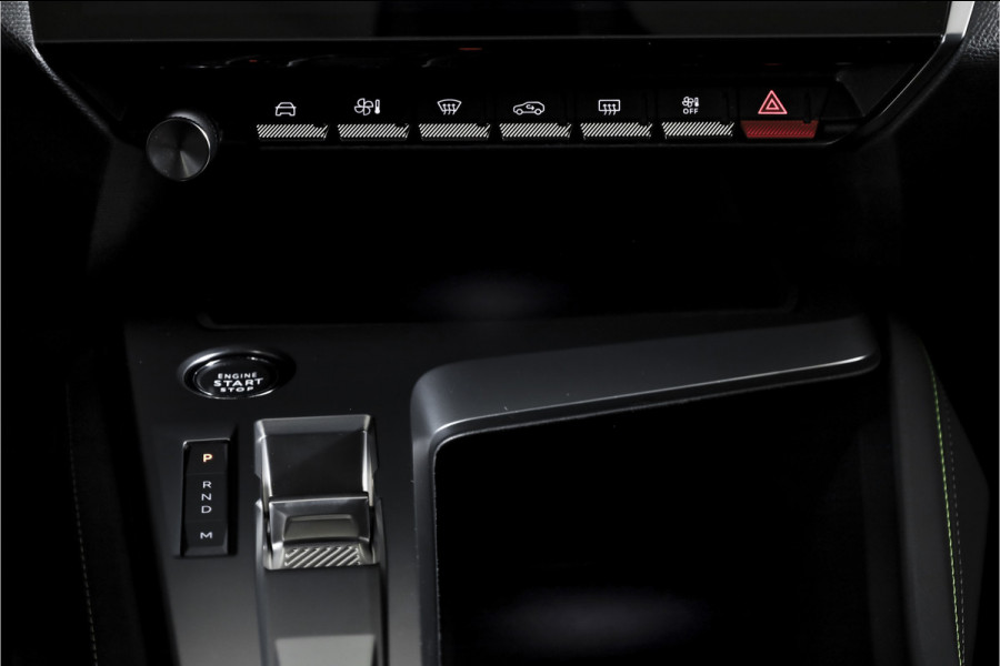 Peugeot 308 1.2 PureTech 130 PK GT - Automaat | 3D Dig. Cockpit | Adapt. Cruise | Stoelverwarming | Camera | PDC | NAV + App Connect | ECC | LM 18'' |