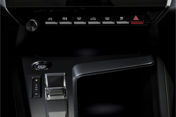 Peugeot 308 1.2 PureTech 130 PK GT - Automaat | 3D Dig. Cockpit | Adapt. Cruise | Stoelverwarming | Camera | PDC | NAV + App Connect | ECC | LM 18'' |