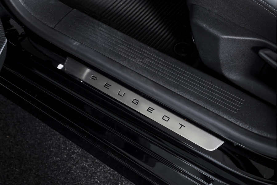 Peugeot 308 1.2 PureTech 130 PK GT - Automaat | 3D Dig. Cockpit | Adapt. Cruise | Stoelverwarming | Camera | PDC | NAV + App Connect | ECC | LM 18'' |
