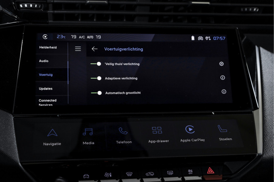 Peugeot 308 1.2 PureTech 130 PK GT - Automaat | 3D Dig. Cockpit | Adapt. Cruise | Stoelverwarming | Camera | PDC | NAV + App Connect | ECC | LM 18'' |