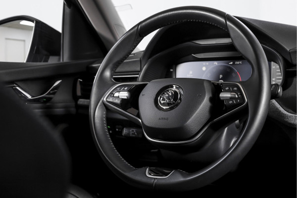 Škoda Kamiq 1.0 TSI 110 PK Business Edition - Automaat | Dig. Cockpit | Adapt. Cruise | Stoel-+Stuurverw. | PDC | App. Connect | ECC | LED | Elek. Klep | DAB | LM 16" |
